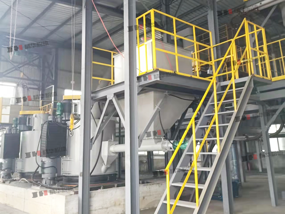 煅后焦輥壓磨--湖北某生產(chǎn)現(xiàn)場